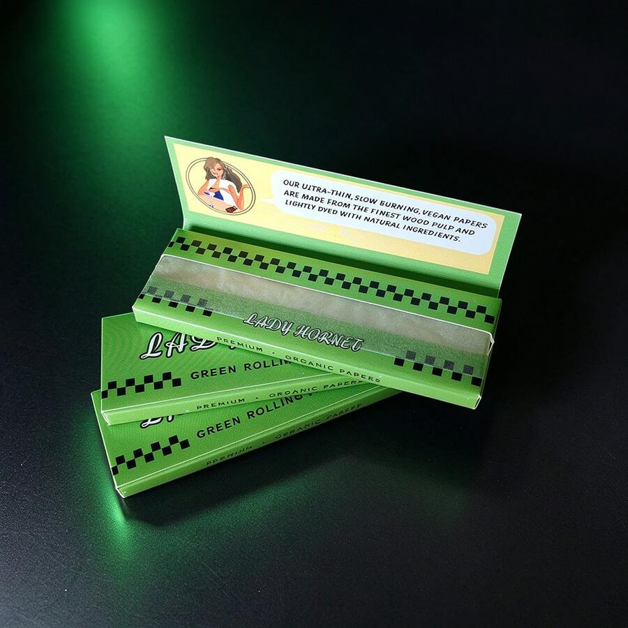 New Portable Small Booklet Rolling Papers, 78MM Length Small Booklet Rolling Papers, 50 Sheets/Booklet, Smoking Accessories Hand Rolling Papers, Essential Rolling Papers For Smokers, Holiday Gift! Valentine's Day Gift! Christmas Gift! - View 1