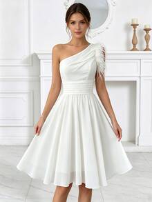 Women's Wedding Bride Gift Party Dress, Chiffon Shoulder Design Party Evening Gown, Feather Cocktail Party Dress, School Formal Dress White Fall - White - View 1