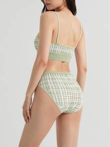Mystèrelle 1 Set Fresh Green Seamless Lingerie Set, Classic Plaid Matching Set (V-Neck Wireless Pad-Free Camisole Bra + Women's Briefs). - Green - View 2