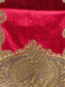 HXARTMIS 1PC French Burgundy Velvet Gold Thread Lace Embroidered Table Runner, European Heavy-Duty Gold Lace Mesh Pointed Dining Table Runner For Wedding, Banquet, Daily Home Decor, Also Suitable For Various Theme Holiday Decorations - Red - View 5