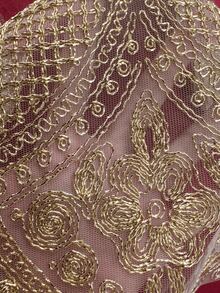 HXARTMIS 1PC French Burgundy Velvet Gold Thread Lace Embroidered Table Runner, European Heavy-Duty Gold Lace Mesh Pointed Dining Table Runner For Wedding, Banquet, Daily Home Decor, Also Suitable For Various Theme Holiday Decorations - Red - View 6