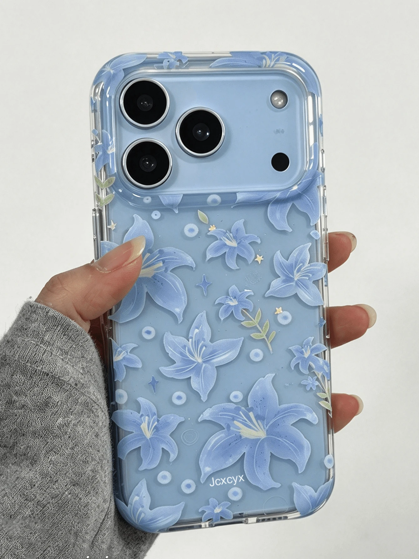 Simple Blue Lily Pattern Glitter Shiny Sequins Clear Phone Case Compatible With IPhone 18 Pro Max 18 Pro 17 Pro Max 16 15 Pro Max 13 14 Pro 14 15 16 Plus 17 13 15 16 Cute Withe Flowers Design Shockproof Glossy Cover - Blue Lily - View 1