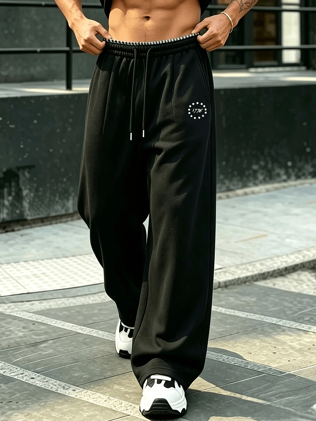 Men's Casual Loose Straight Leg Sweatpants With Fashion Print, Autumn/Winter Long Pants - Black - View 1