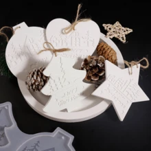4 Christmas Theme Designs: Heart / Five-Pointed Star / Christmas Tree / Round Silicone Mold With Forest Embossed Merry Christmas Pattern Design, DIY Hanging Hole Aromatherapy Plaster Pendant, Resin Epoxy Pendant, Wax Slice Ornament Casting Mold, Suitable For Christmas Tree Decoration, Holiday Atmosphere Decoration And Handmade Gift Casting Mold - A-2 Connected Heart and Star Pendant Mold - View 7