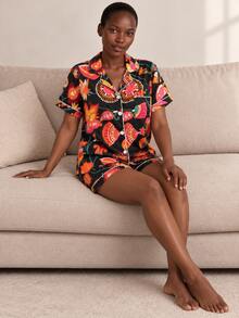 2pcs Women's Comfortable Floral Print Short Sleeve Collared Top And Bow Shorts Pajama Set, Suitable For All Seasons - Black - View 1