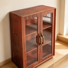 1 buah Lemari Penyimpanan Kayu Gaya Vintage dengan Pintu Kaca, Organizer Meja Berdiri Bebas dari Kayu Solid, Cocok untuk Kosmetik dan Dekorasi Rumah, Lemari Pajangan Bertingkat, Merah - Redwood - View 6