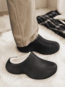 Men's Sports Slippers Winter New Style Fleece Lining Thick Sole Home Walking Closed Toe EVA One-Piece Upper 3D Textured Daily Wear Versatile Round Toe Slippers - Black - View 2