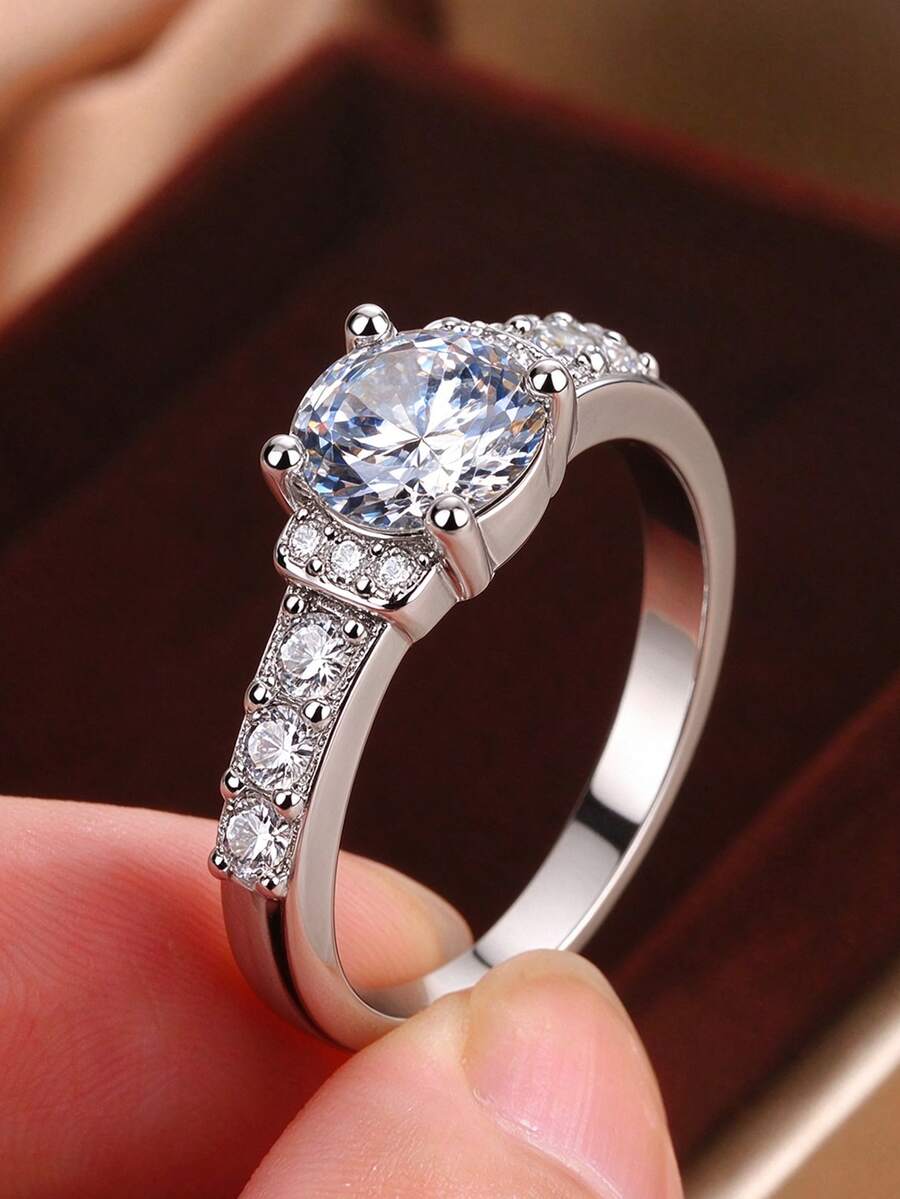 1pc Fashion 4-Prong Round Geometric Cubic Zirconia Couple Ring For Women, Valentine's Day Engagement Daily Commute Gift Jewelry - White - View 1