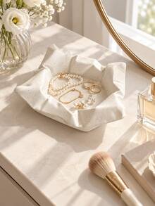 1pc Aesthetic Jewelry Tray, Creative Resin Jewelry Storage Dish, Suitable For Rings, Earrings, Bracelets, Necklaces, Cosmetics And Small Items, Perfect For Bedroom, Vanity, Bedside Table, Bathroom Countertop, Home Decor, Elegant Women's Gift Storage - Multicolor - View 4