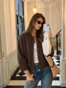 1 buah Cardigan Rajut Lengan Panjang Wanita Kerah Bulat Kancing Tunggal, Jaket Pendek Longgar Warna Polos, Atasan Lapisan Dasar Minimalis, Cocok Untuk Perjalanan, Jalan-jalan Harian, dan Pertemuan Akhir Pekan - Coffee Brown - View 1