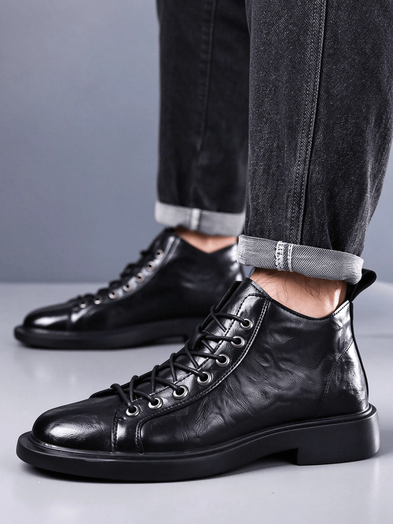 Men's Textured Leather High-Top Casual Boots, Round Toe Lace-Up, Metal Eyelets, Stitching Detail, Thick Sole Heel, Pull Tab, Everyday Casual Work Shoes - Black - View 1
