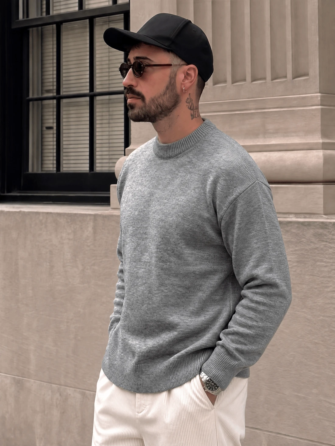 Lookun Men's Crew Neck Long Sleeve Knit Sweater, Vintage Old Money Style Pullover, Ribbed Hem And Cuffs, Urban Casual Top For Autumn/Winter - Grey - View 1