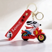 1 قطعة سلسلة مفاتيح حقيبة سيليكون Snoopy على شكل دراجة نارية، إكسسوار حقيبة للمراهقين، هدية مثالية لعيد الميلاد ورأس السنة والعطلات - متعدد الألوان - مشاهدة 1