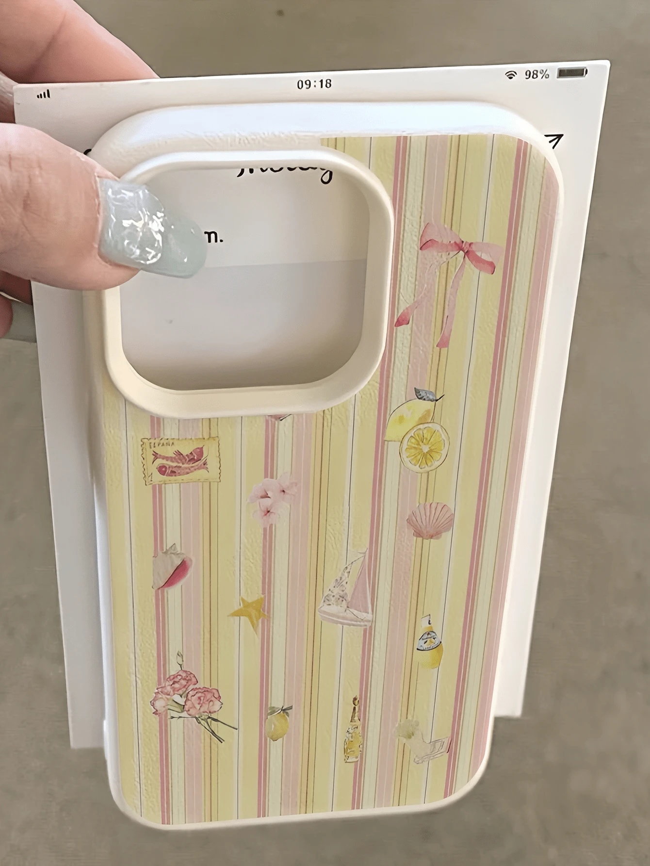 1件 白色條紋夏季檸檬個性化極簡防摔軟 TPU 手機殼 全包覆防污保護殼 相容 Apple 18 17 16 15 14 13 12 11 Pro Max Air 及系列 - 彩色 - 查看 1