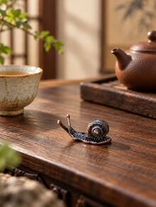 Copper Snail Figurine, Tabletop Desktop Statue, Plant Pot Landscape Decor, Bonsai Terrarium Scene Ornament, Indoor Desk Display Decoration, Office Study Table Accent Decor - Brass Snail - View 4