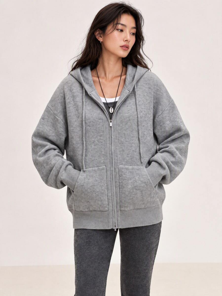 Women's New Minimalist Casual Comfortable Knit Short Zip-Up Hooded Cardigan Jacket, Long Sleeve Design, Perfect Choice For Warm Winter Fashion - Grey - View 1