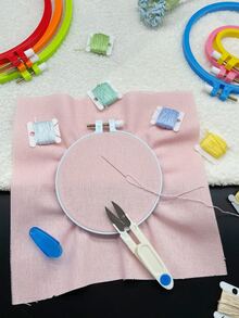 Colorful Round Embroidery Hoops, 7 Sizes Available From 7.3-26.5cm, Adjustable Tension, Suitable For Embroidery, Cross Stitch And Other Handmade Embroidery Scenarios - Full-color Plastic Round Embroidery Hoop - View 2