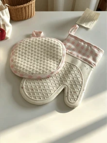 1pc/2pcs Silicone Gloves And Pot Holder Set, Minimalist Pink Plaid Series, Silicone Oven Mitts, Heat Resistant Microwave Oven Mitts, Non-Slip Kitchen Baking Cooking Gloves, Kitchen Gadget - View 1