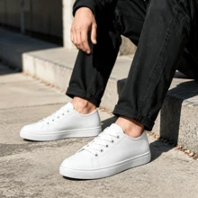 Men's White Canvas Shoes | Breathable & Durable | Low-Top Round Toe Lace-Up Design, Non-Slip Sole | Versatile For All Seasons, Suitable For Daily Wear, Shopping, Vacation - White - View 11
