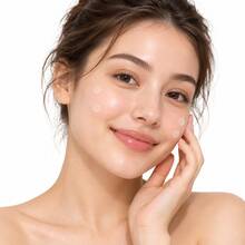 Hydrocolloid Pimple Patch Provide All-Day Waterproof And Breathable Care. With A Circular Design, They Offer A Comfortable Fit And Easily Conceal Blemishes. Suitable For All Skin Types And Occasions - Round - View 4