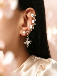 2 buah Anting Jepit Telinga Kupu-kupu & Bunga Berlian Imitasi Logam untuk Wanita, Kasual Sehari-hari Serbaguna untuk Pesta, Perhiasan Telinga Tunggal yang Dipersonalisasi, Liontin Anting Kupu-kupu dan Bunga Berlian Imitasi - Butterfly - View 1