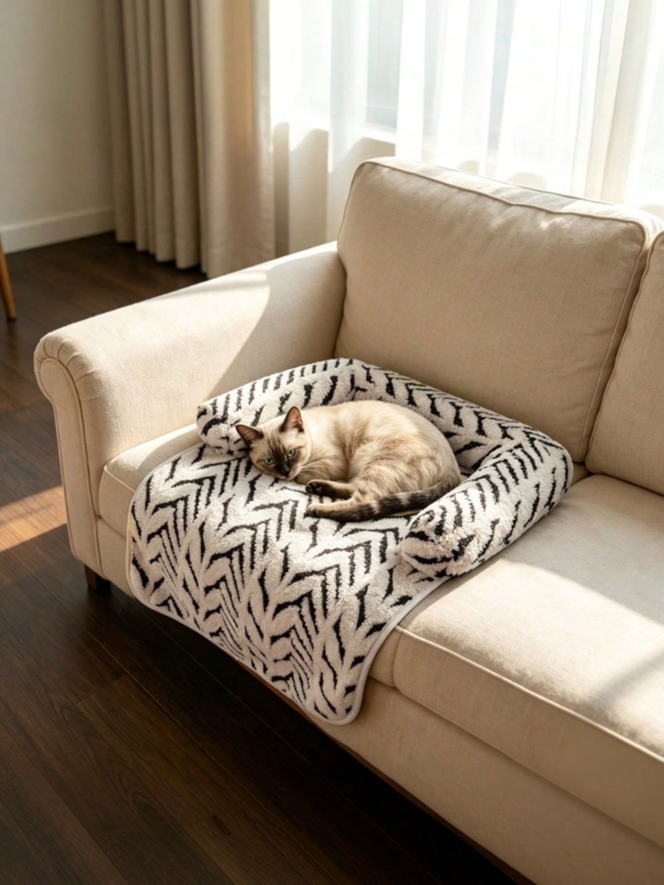 1pc Pet Sofa Bed, Plush Dog & Cat Sofa Bed With Cushion, Non-Slip Furniture Protector, Suitable For Indoor Cats And Small Dogs - Multicolor - View 1