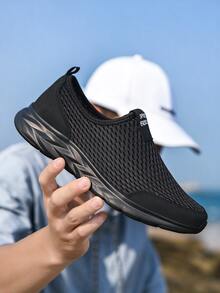 Men's Slip-On Walking Sneakers, Hollow Breathable Mesh Upper, Lightweight Cushioned EVA Sole, Non-Slip Sawtooth Outsole, Easy-Pull Heel Loop, Laceless Casual Sports Shoes, Suitable For Daily Commute And Beach Travel - Black - View 3
