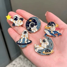 5pcs Metal Enamel Brooches, Cute Astronaut Theme Enamel Badges, Unique Cartoon Lapel Pins, Suitable For Clothes, Bags, Backpacks, Hats, Gift Decoration - Multicolor - View 4