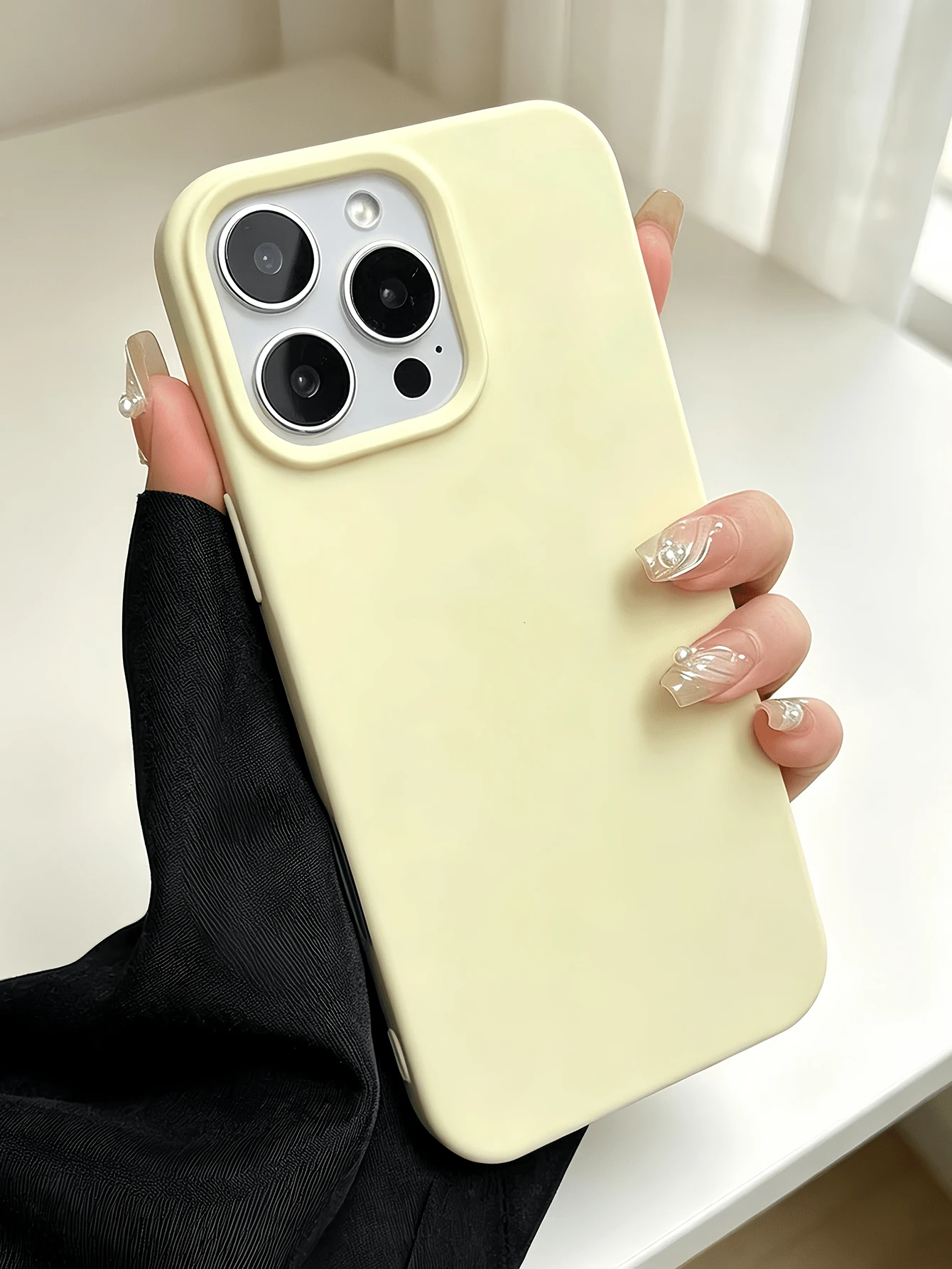 1件極簡黃色防摔軟 TPU 時尚手機殼 全包覆防污保護殼 相容 Apple 18 17 16 15 14 13 12 11 Pro Max Air - 黃色 - 查看 1