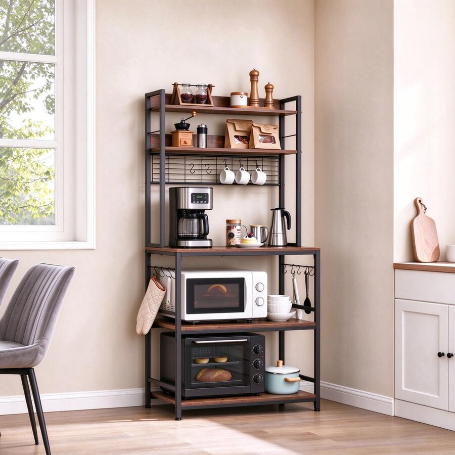 VASAGLE Hutch - Estante para panaderos con toma de corriente, 14 ganchos para microondas, barra de café ajustable con panel de alambre de metal, estante de almacenamiento de cocina, 15.7 x 31.5 x 66.9