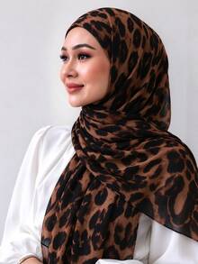 Large Brown Leopard Print