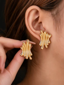 1 Pair Geometric Personalized Fashion Versatile Stud Earrings For Daily Commute - Gold - View 4