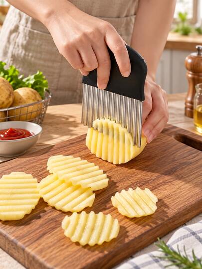 1pc Stainless Steel Wavy Edge Slicer, Sharp Serrated Blade Manual Kitchen Tool - Non-Electric Slicer, Suitable For French Fries, Potatoes, Fruits, Vegetables, Salads And Carrots, Evenly Slice Vegetables/Fruits, With Non-Slip Handle, Premium Kitchen Gadget