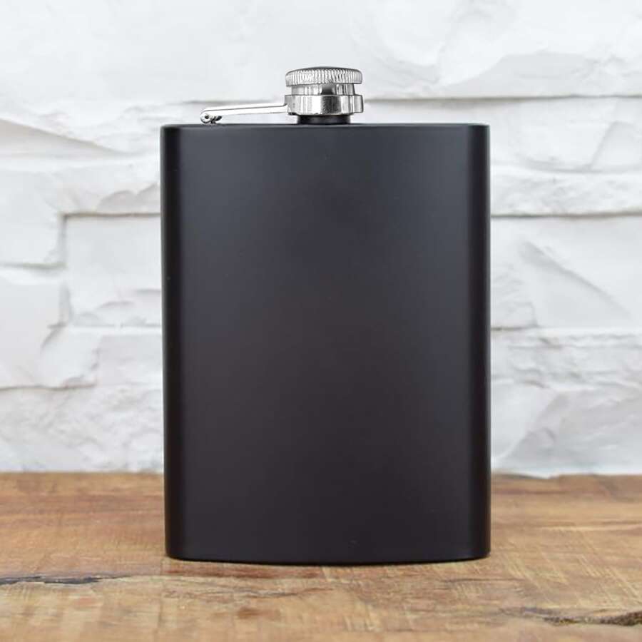 1 st 8 oz fyrkantig hipflask i rostfritt stål – perfekt present till familj, vänner och jul – hållbar och lätt att rengöra - Svart - Visa 1