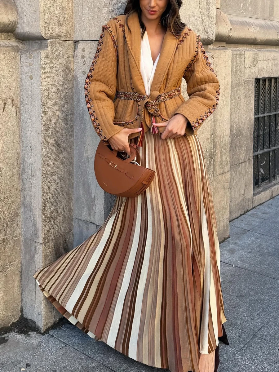 Women's Elegant Elegant Street Vacation Beach Striped Knit Skirt - Multicolor - View 1