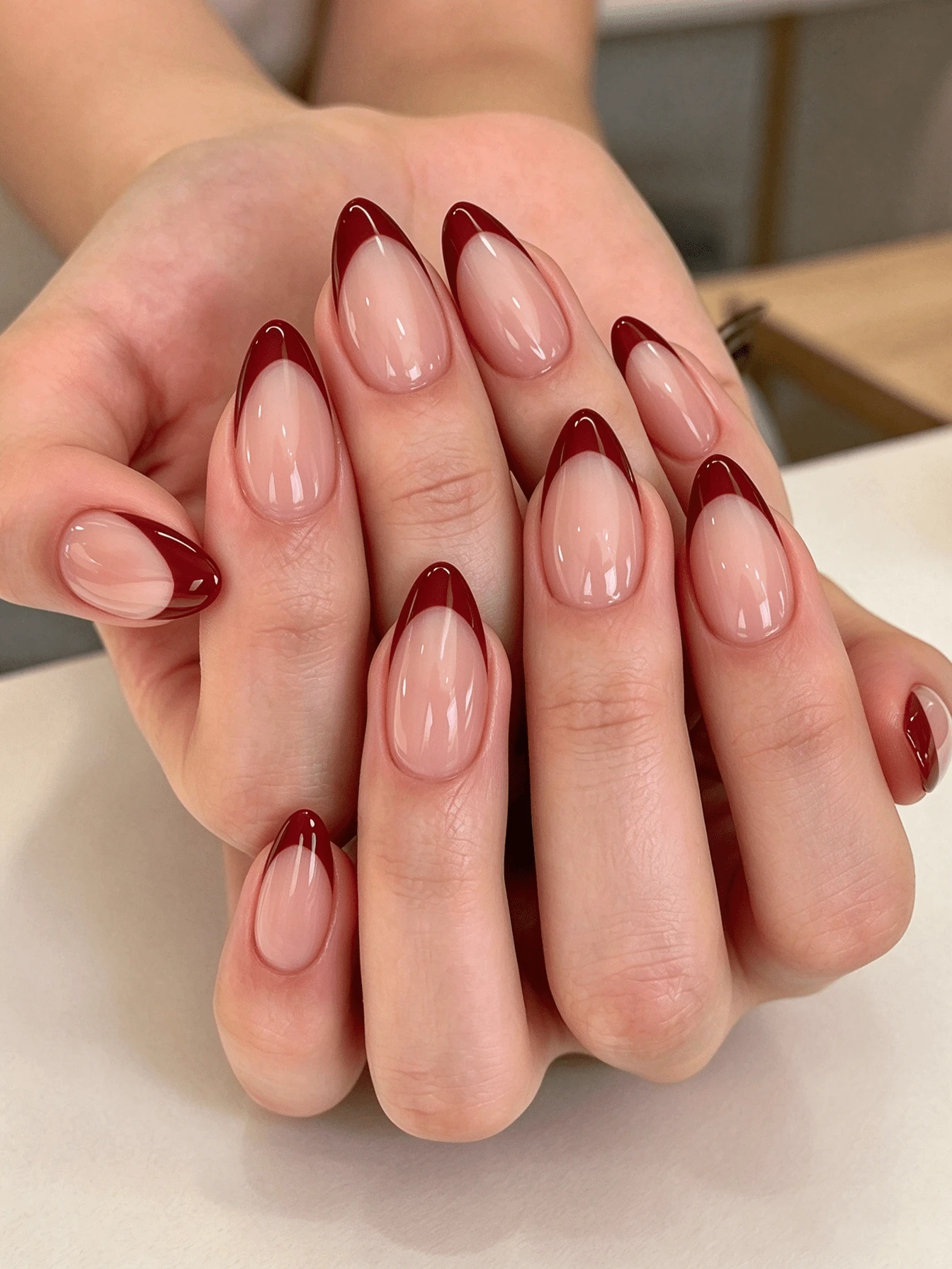 24pcs Short Oval Red French Manicure Nail Stickers, Minimalist Style Full Coverage False Nails, Suitable For Women's Daily Wear, Autumn/Winter - Red - View 1