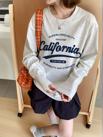 Women's Casual Letter Print Round Neck Oversized Cute Girl Long Sleeve T-Shirt, Versatile For Autumn/Winter