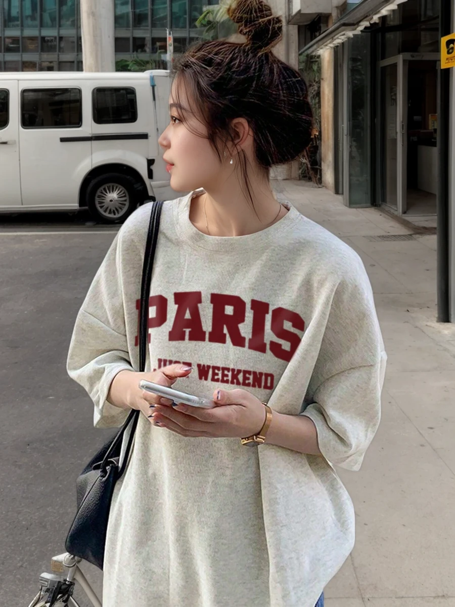 女士灰色字母印花休闲短袖 T 恤，夏季 - 淺灰色 - 查看 1