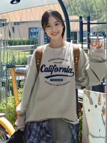 Women's Casual Letter Print Round Neck Oversized Cute Girl Long Sleeve T-Shirt, Versatile For Autumn/Winter - Light Grey - View 2