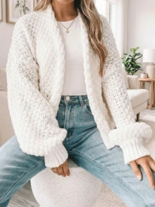 女士超大款可爱钩针编织开衫，休闲轻盈镂空V领毛衣