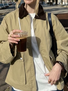 Áo khoác phồng nữ Omen Fashion cổ nhung kẻ, chất liệu cotton, kiểu dáng thường ngày, phối màu tương phản, tay dài, cổ bẻ, có túi. - Màu Khaki - Xem 1