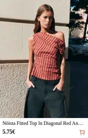 Nöista Fitted Top In Diagonal Red...